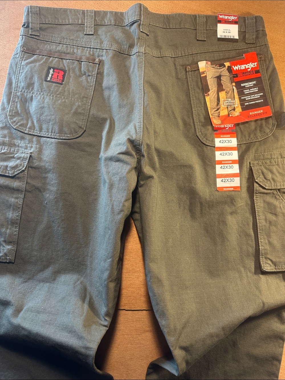 Wrangler Men's Cargo Pants in Olive Green